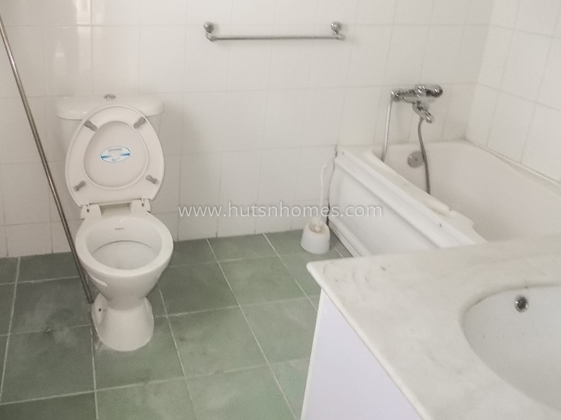 3 BHK House For Rent in Chanakyapuri