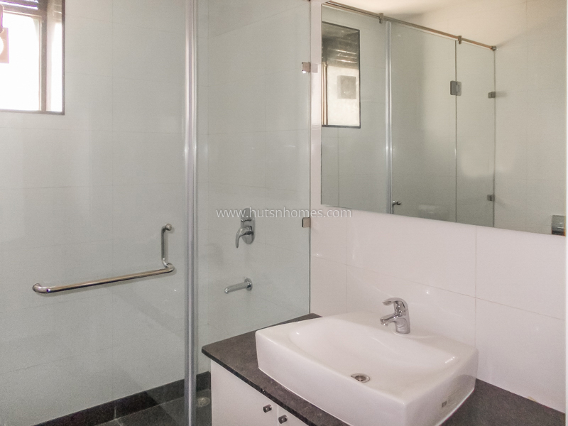 3 BHK Flat For Rent in Chanakyapuri