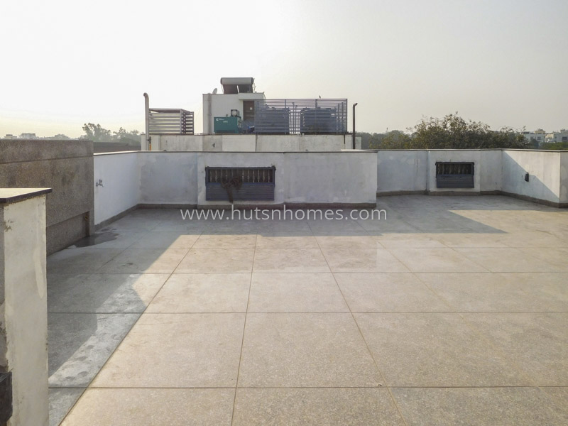 3 BHK Flat For Rent in Vasant Vihar