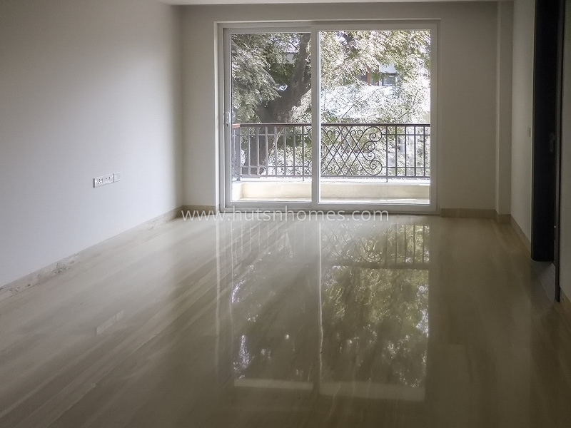 4 BHK Flat For Rent in Vasant Vihar