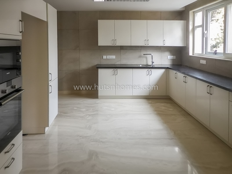 4 BHK Flat For Rent in Vasant Vihar