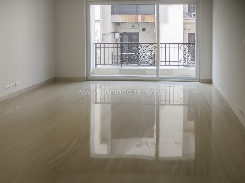 4 BHK Flat For Rent in Vasant Vihar