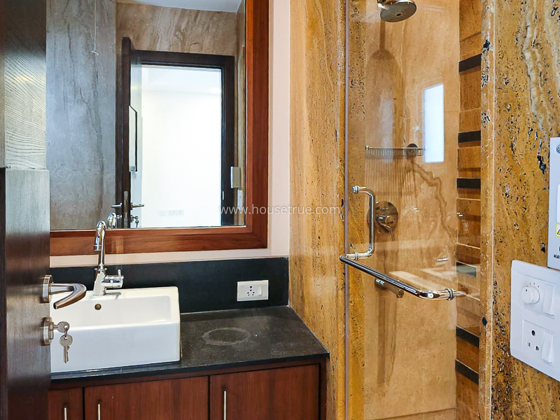 4 BHK Flat For Rent in Vasant Vihar