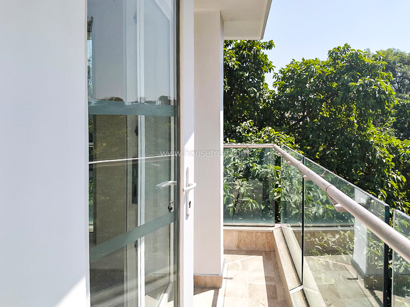 4 BHK Flat For Rent in Vasant Vihar