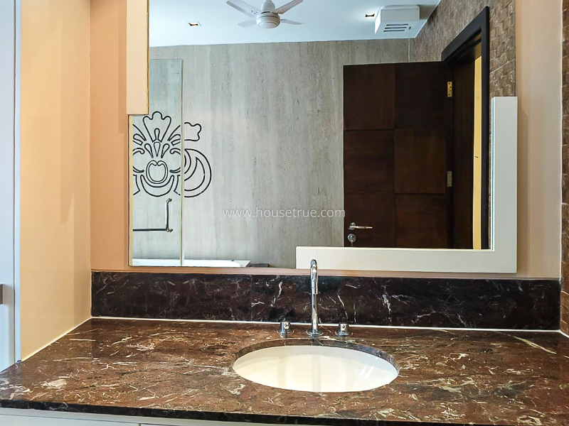 4 BHK Flat For Rent in Vasant Vihar