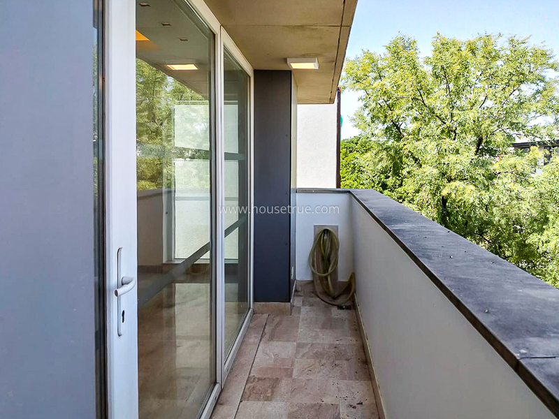 4 BHK Flat For Rent in Vasant Vihar