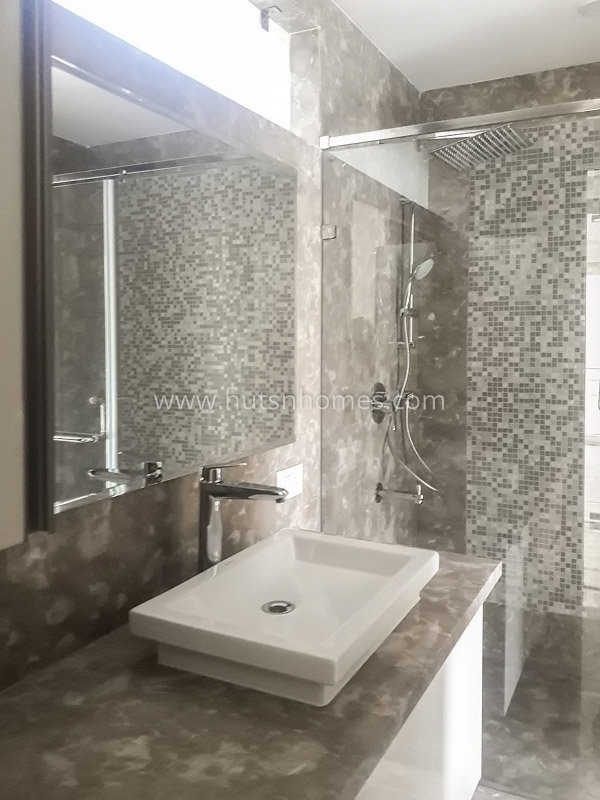 4 BHK Builder Floor For Rent in Vasant Vihar