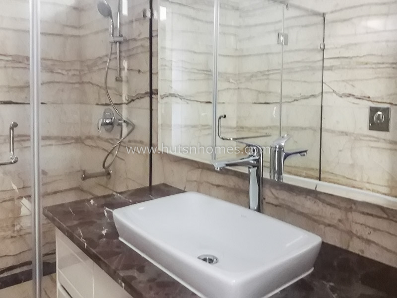 4 BHK Builder Floor For Rent in Vasant Vihar