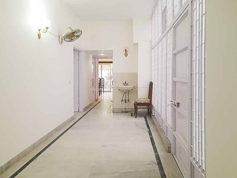 3 BHK Flat For Rent in Vasant Vihar