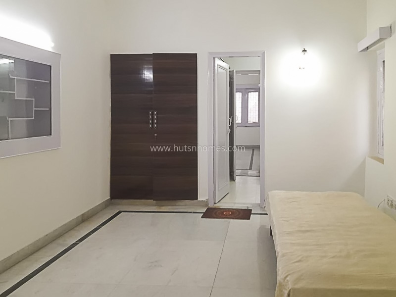 3 BHK Flat For Rent in Vasant Vihar