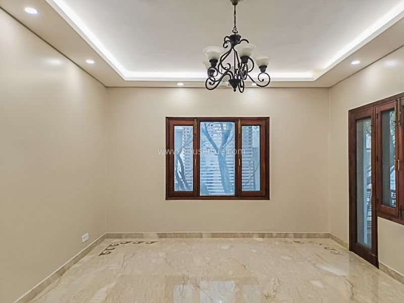 4 BHK Flat For Rent in Vasant Vihar