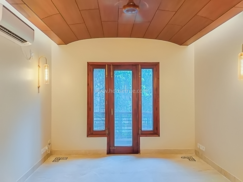 4 BHK Flat For Rent in Vasant Vihar