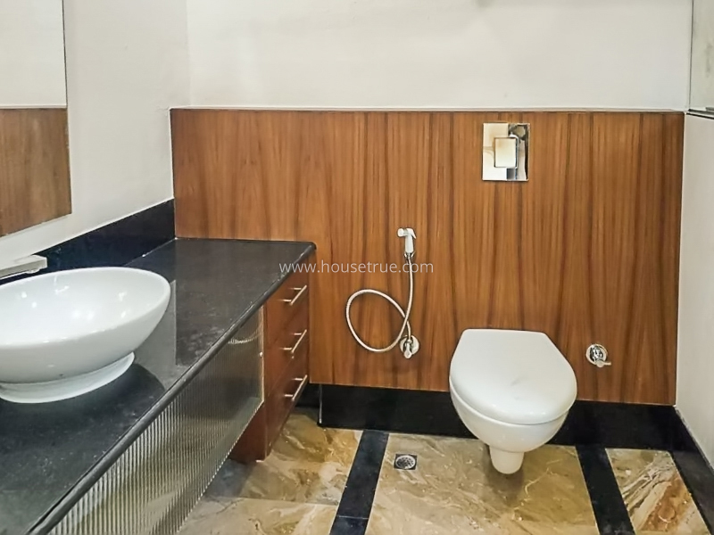 4 BHK Flat For Rent in Vasant Vihar