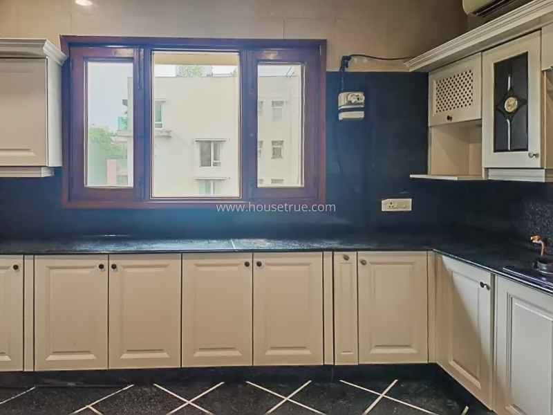 4 BHK Flat For Rent in Vasant Vihar