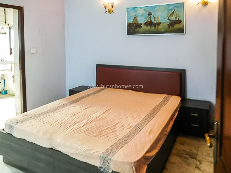 2 BHK Flat For Rent in Jangpura