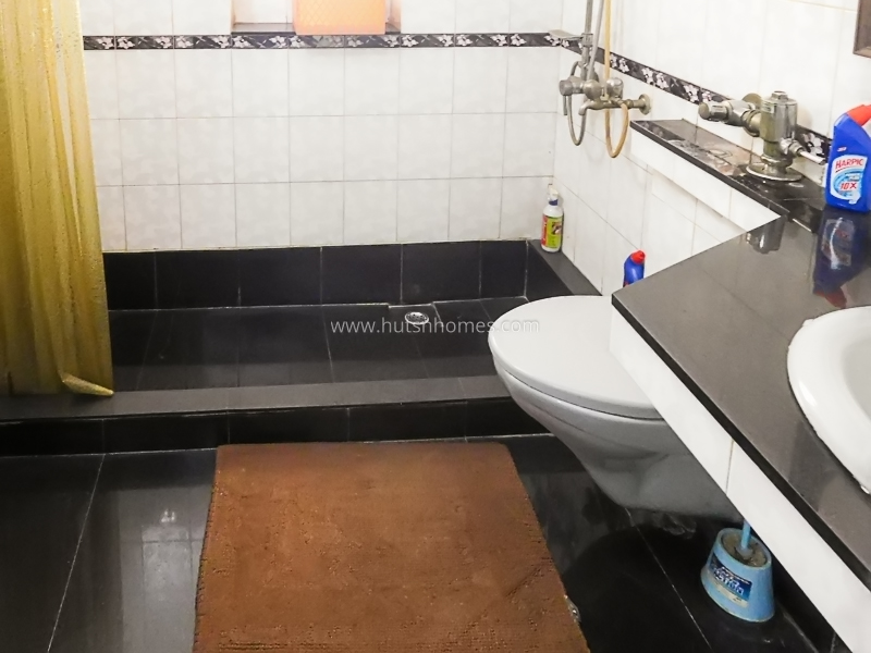2 BHK Flat For Rent in Jangpura