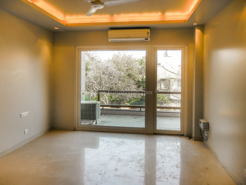 4 BHK Flat For Rent in Hauz Khas