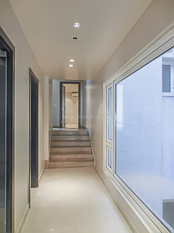 4 BHK Flat For Rent in Hauz Khas