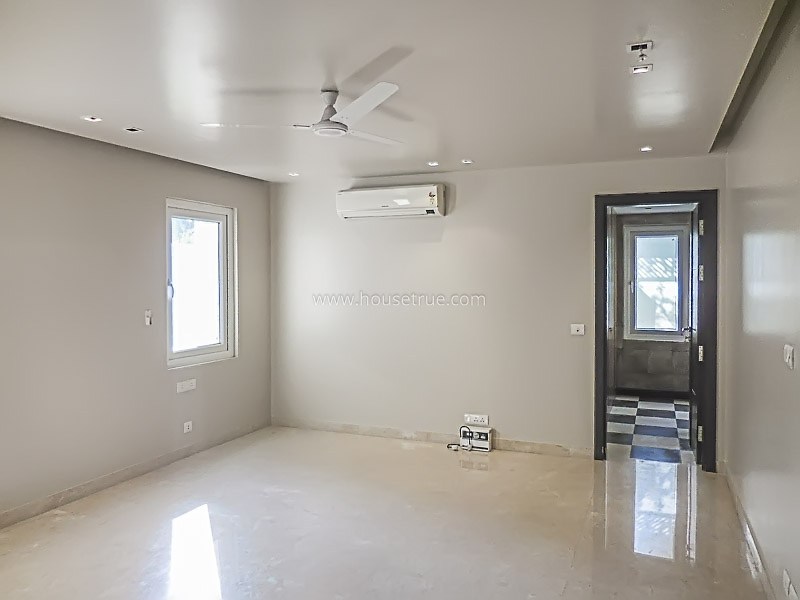 4 BHK Flat For Rent in Hauz Khas