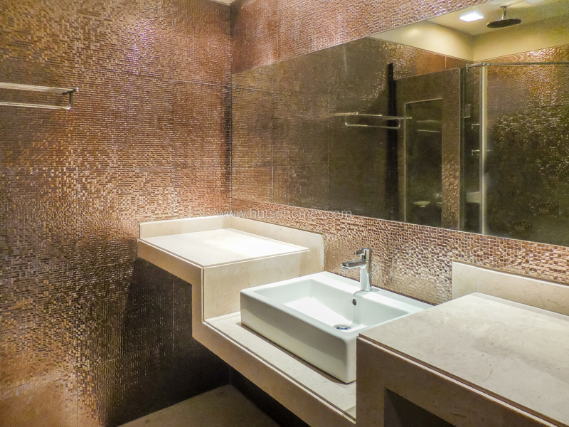 4 BHK Flat For Rent in Hauz Khas