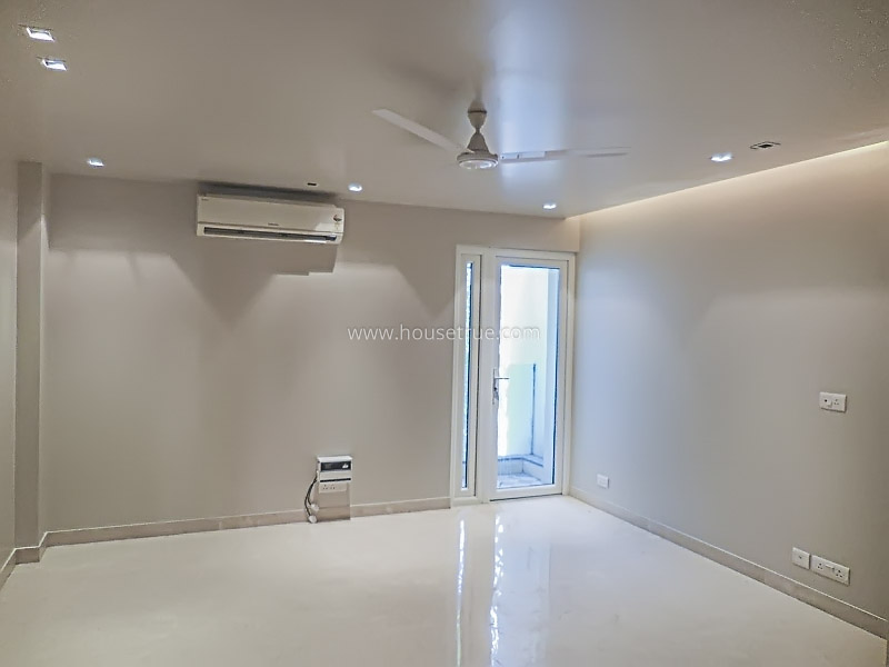 4 BHK Flat For Rent in Hauz Khas