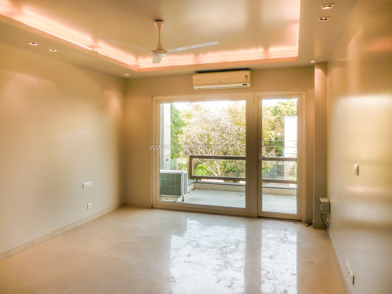 4 BHK Flat For Rent in Hauz Khas