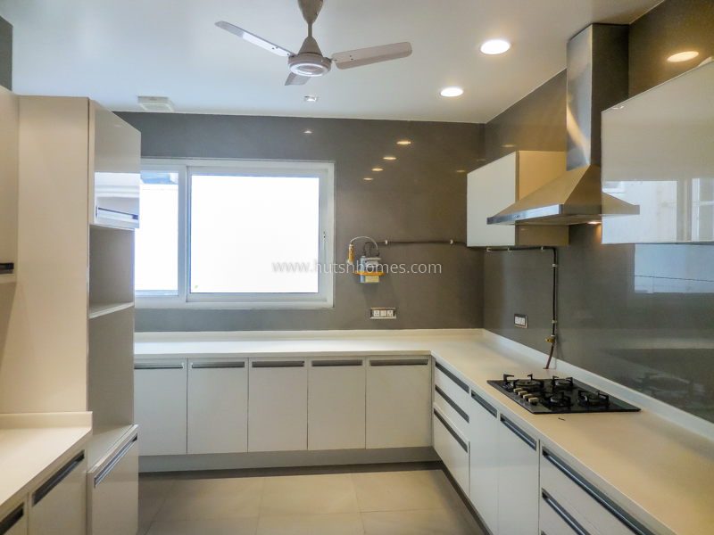 4 BHK Flat For Rent in Hauz Khas