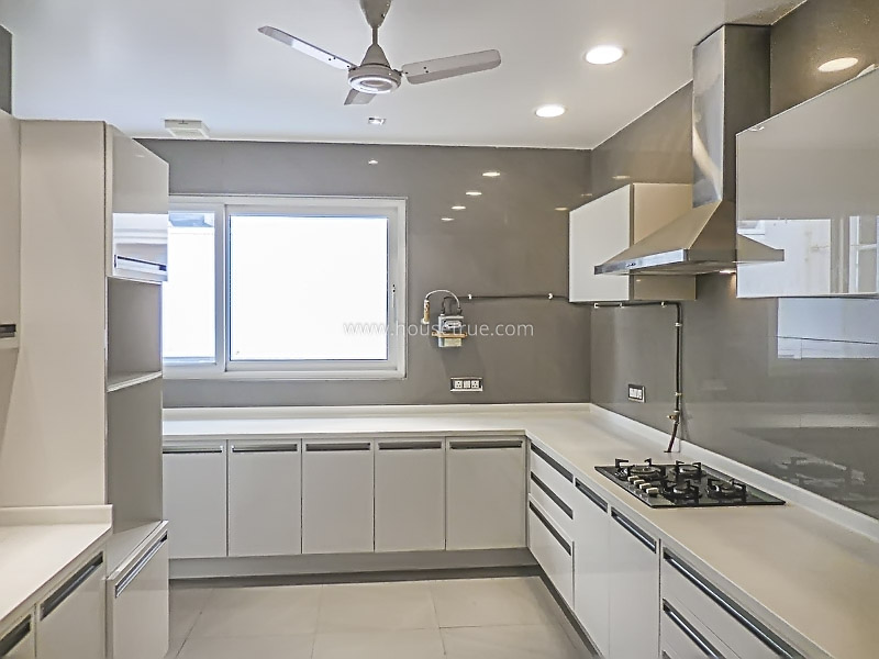 4 BHK Flat For Rent in Hauz Khas