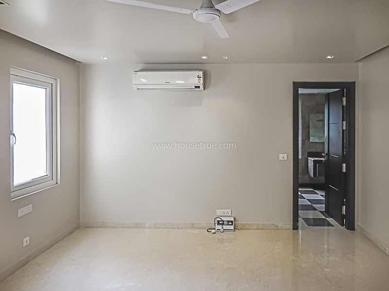 4 BHK Flat For Rent in Hauz Khas