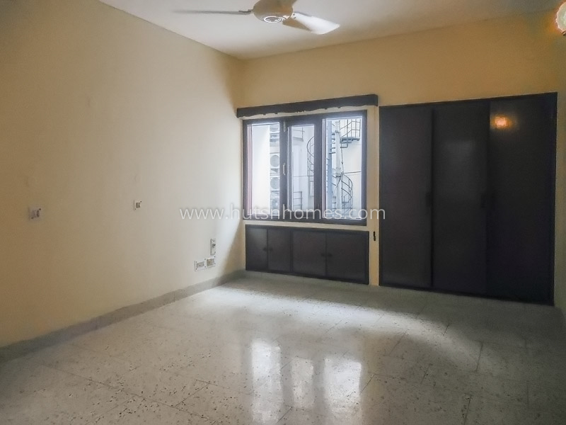 5 BHK House For Rent in Vasant Vihar