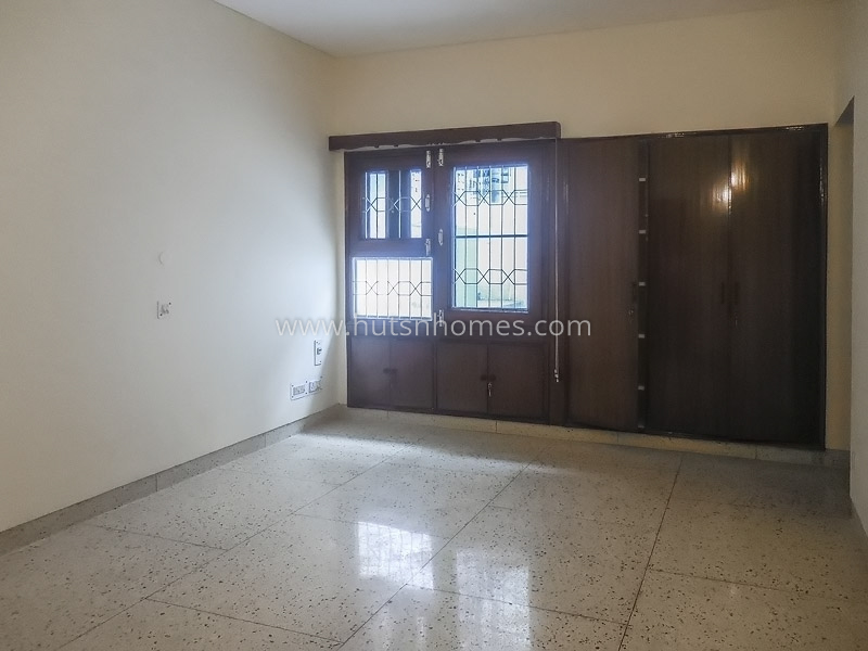 5 BHK House For Rent in Vasant Vihar