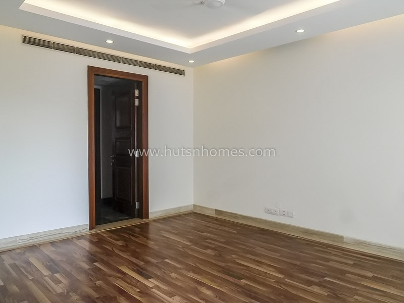 4 BHK Builder Floor For Rent in Vasant Vihar