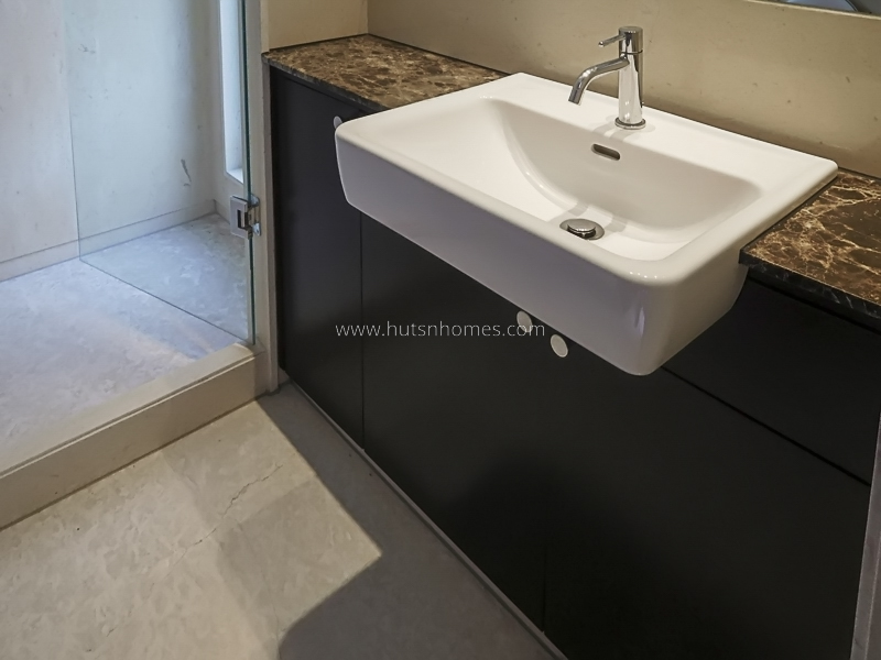 4 BHK Flat For Rent in Vasant Vihar