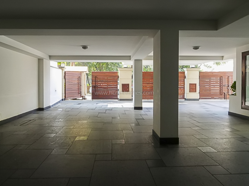 4 BHK Flat For Rent in Vasant Vihar