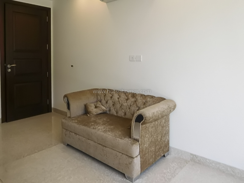 4 BHK Flat For Rent in Vasant Vihar