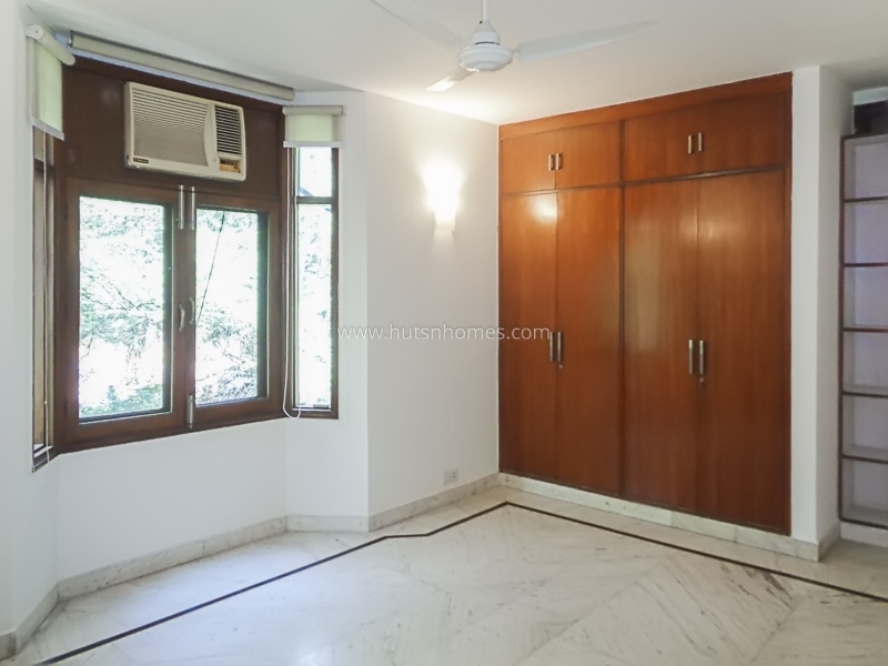 4 BHK Flat For Rent in Greater Kailash Part 2