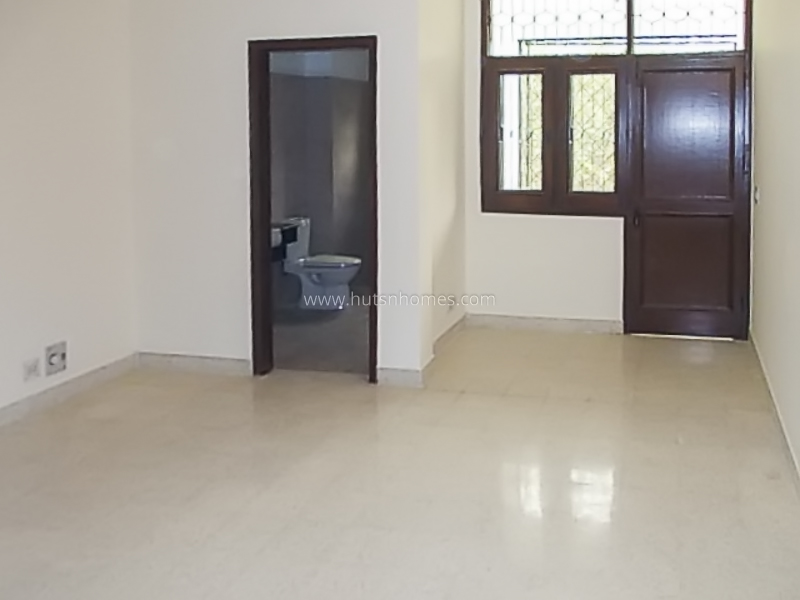 4 BHK Flat For Rent in Panchsheel Park