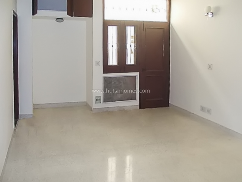 4 BHK Flat For Rent in Panchsheel Park