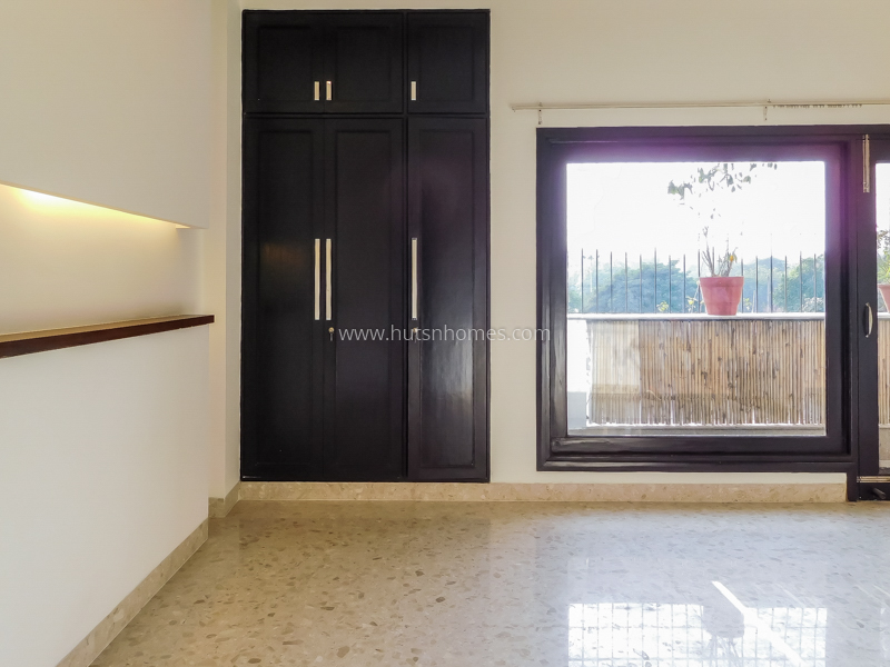 3 BHK Flat For Rent in Vasant Vihar