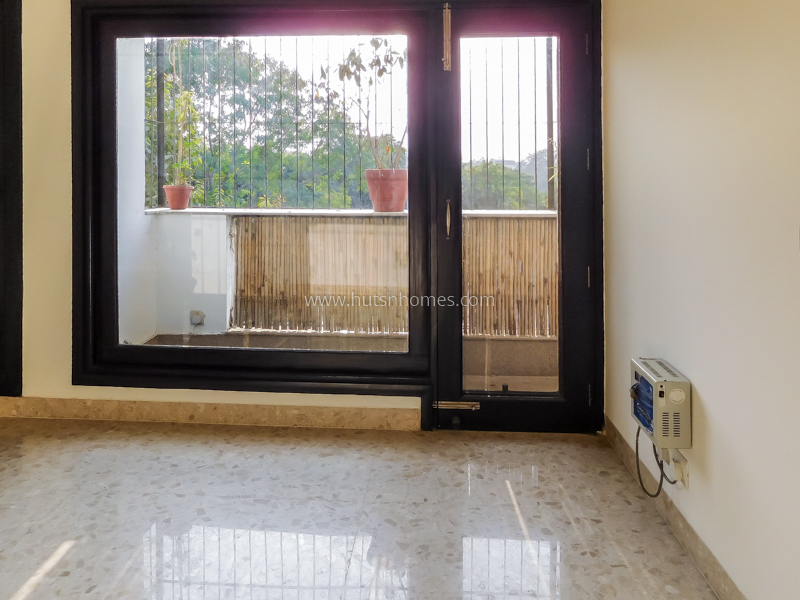 3 BHK Flat For Rent in Vasant Vihar