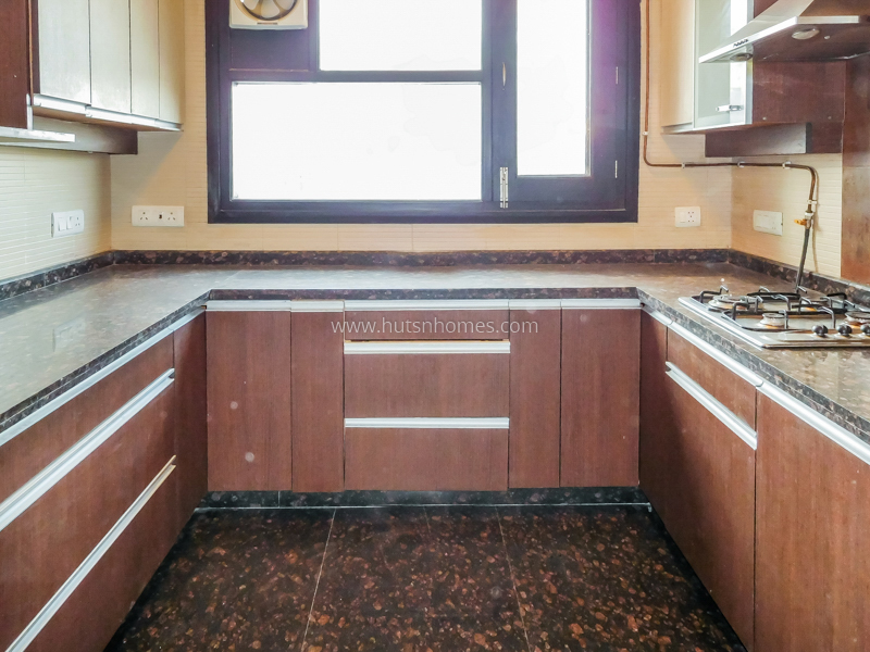 3 BHK Flat For Rent in Vasant Vihar