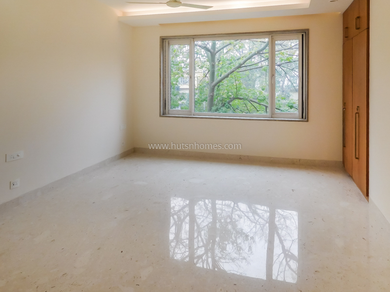 3 BHK Flat For Rent in Panchsheel Park