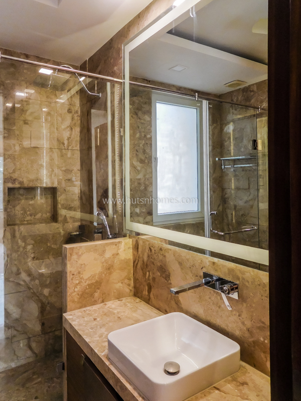 3 BHK Flat For Rent in Panchsheel Park
