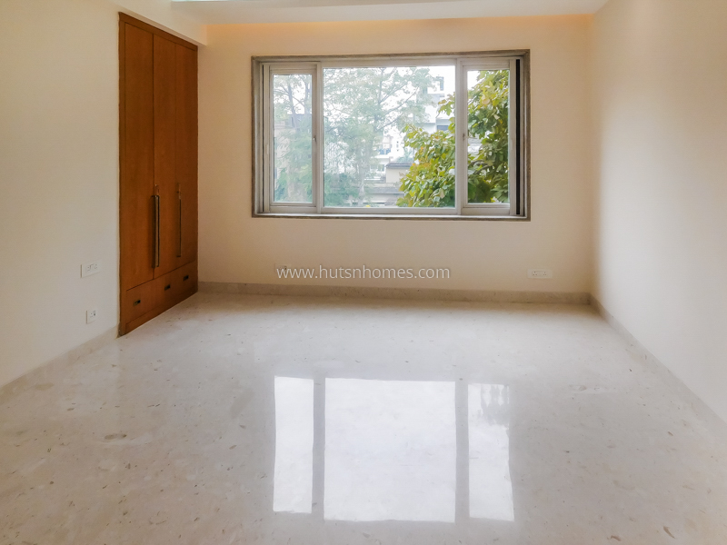 3 BHK Flat For Rent in Panchsheel Park