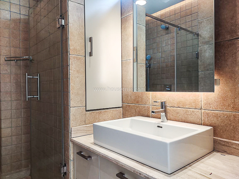 4 BHK Flat For Rent in Vasant Vihar