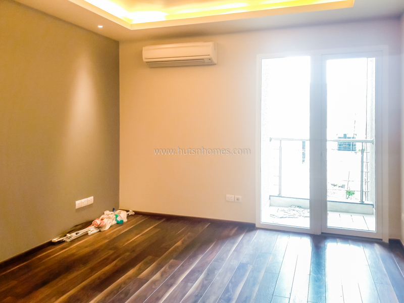 4 BHK Flat For Rent in Vasant Vihar