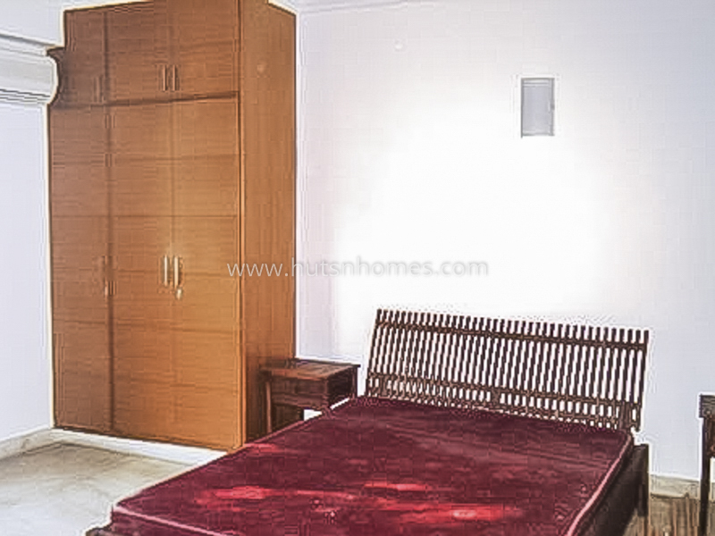 3 BHK Flat For Rent in Vasant Vihar