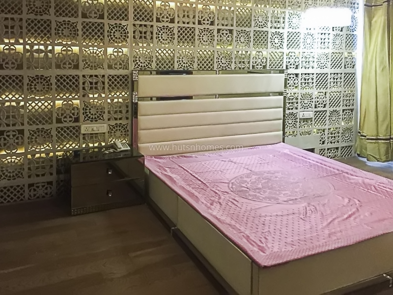 4 BHK Duplex For Rent in Vasant Vihar