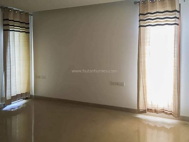 4 BHK Duplex For Rent in Vasant Vihar