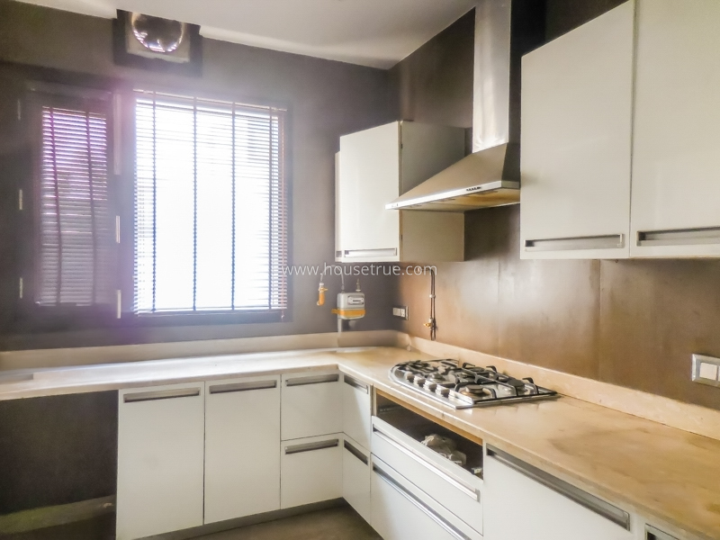 4 BHK Flat For Rent in Vasant Vihar